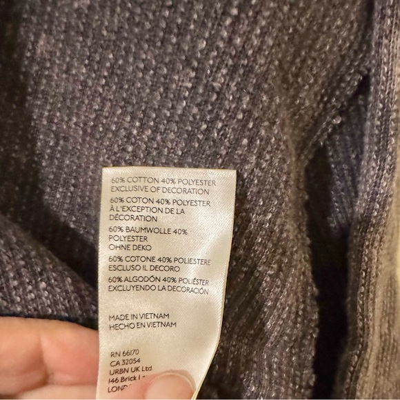 NWT Free People Gray/Purplish T-Shirt Large Fits Like a Small - Picture 3 of 4